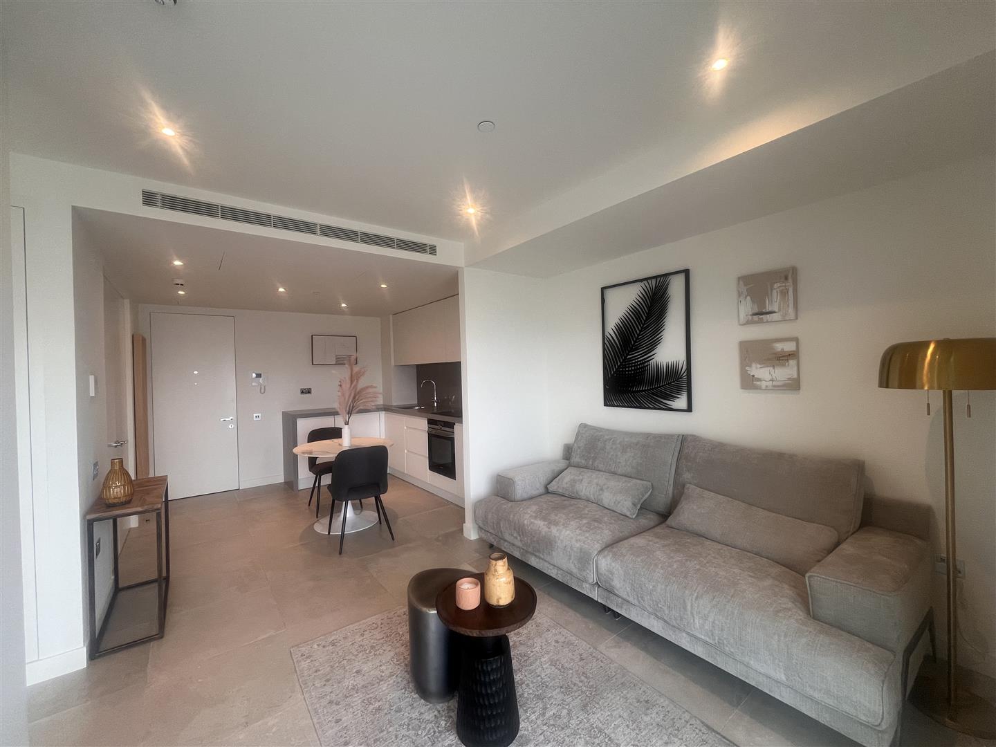  Image of Apartment - 1 Bathrooms for Rental in EuroCity-Gibraltar, Image 6
